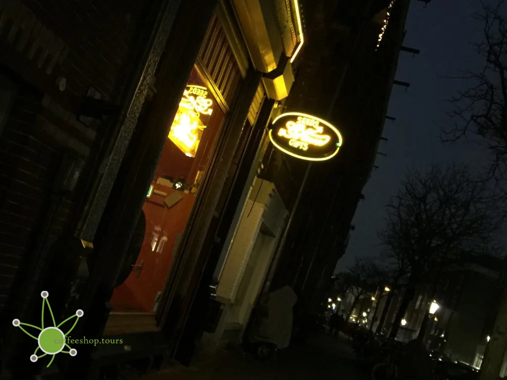 The outside of Coffeeshop Green House Pijp.